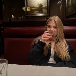 Meet your Posher, Sam